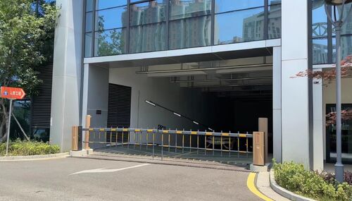 Latest company case about DZE4 Barrier Gate for Industrial Park Underground Parking Entrance